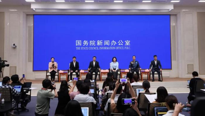 5位民企大佬掏心窝子：这年头儿，拼的就是这股劲儿！